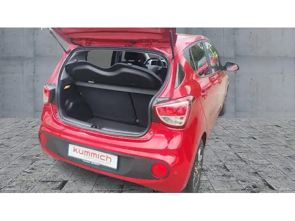 HYUNDAI I10 (8/15)