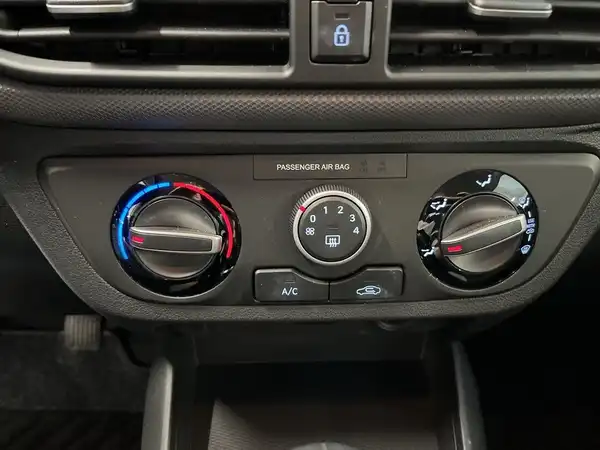 HYUNDAI I10 (17/27)