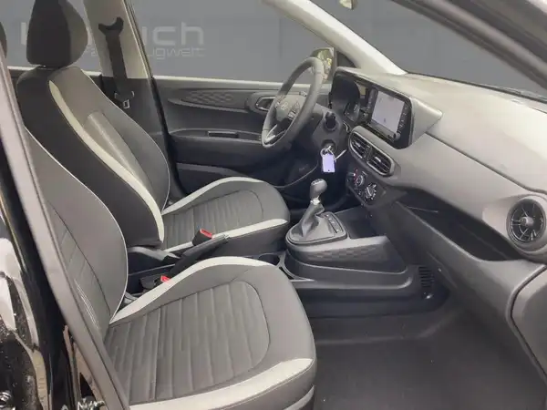 HYUNDAI I10 (11/15)