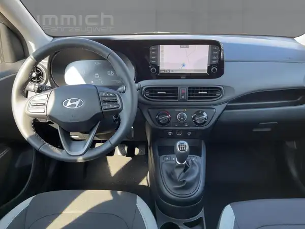 HYUNDAI I10 (8/15)