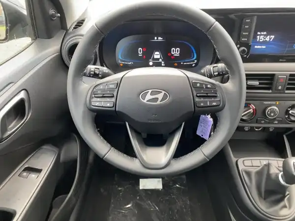HYUNDAI I10 (9/15)