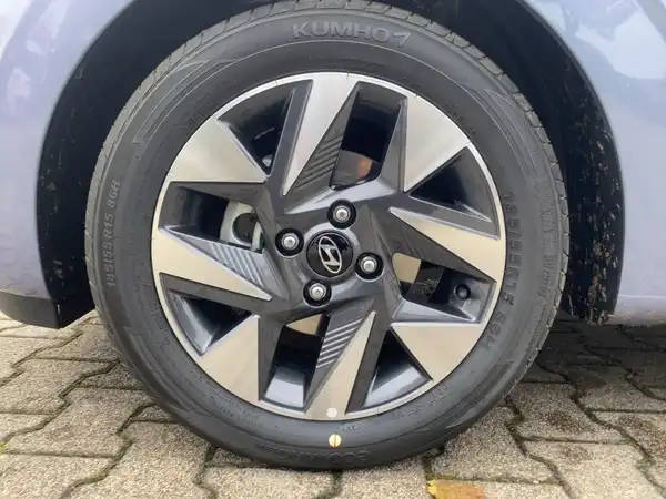 HYUNDAI I10 (7/15)