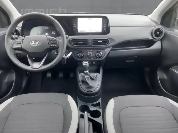 HYUNDAI I10 (8/15)