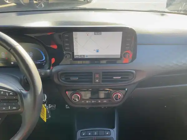 HYUNDAI I10 (10/15)