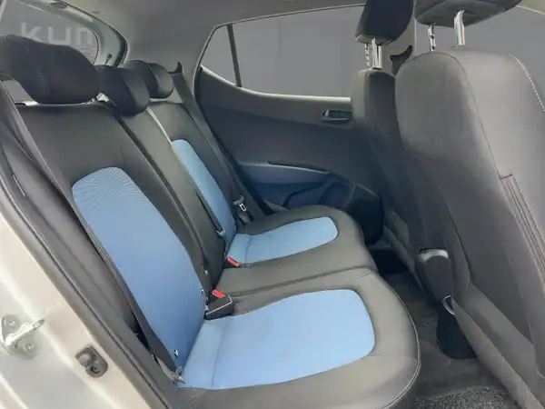 HYUNDAI I10 (12/15)