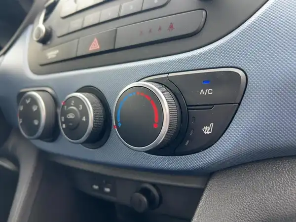 HYUNDAI I10 (14/15)