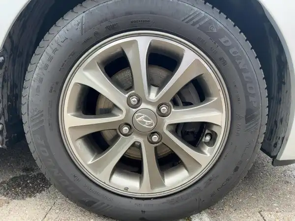 HYUNDAI I10 (7/15)