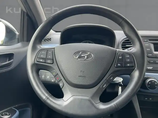 HYUNDAI I10 (9/15)