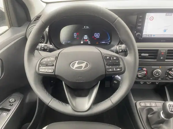 HYUNDAI I10 (9/15)