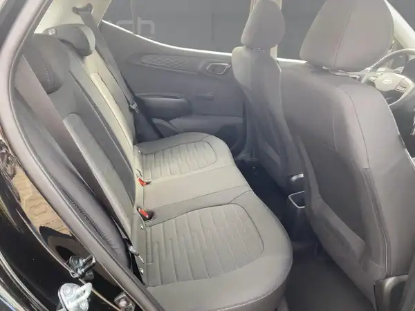 HYUNDAI I10 (12/15)