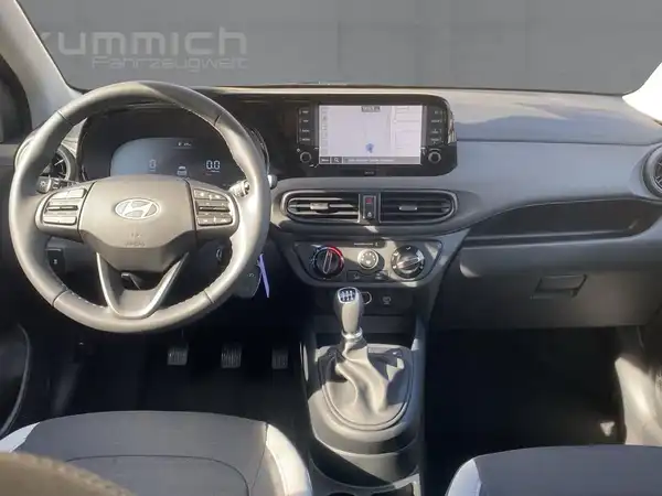 HYUNDAI I10 (8/15)