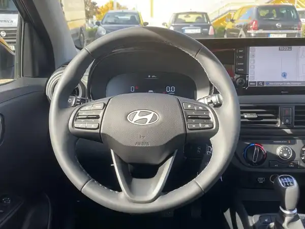 HYUNDAI I10 (9/15)