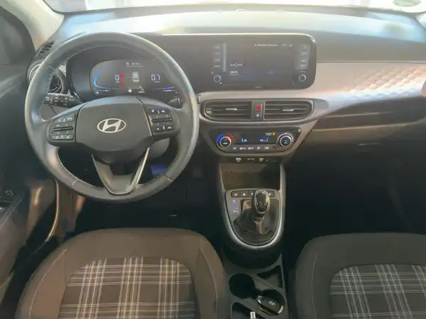 HYUNDAI I10 (10/15)