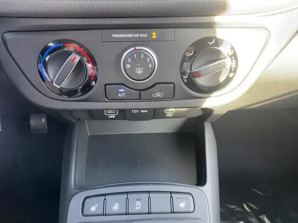HYUNDAI I10 (14/15)