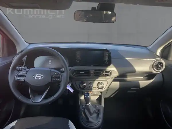 HYUNDAI I10 (8/15)