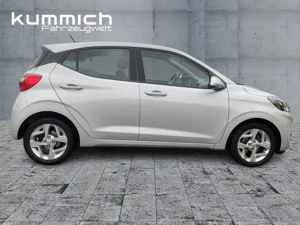 HYUNDAI I10 (3/15)
