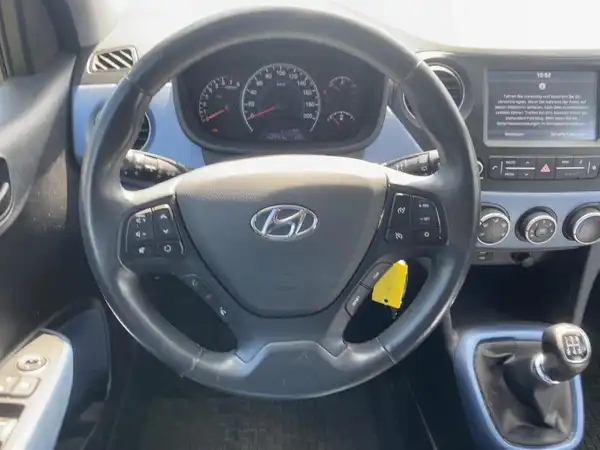 HYUNDAI I10 (9/15)