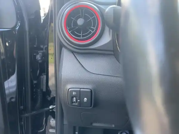 HYUNDAI I10 (14/15)