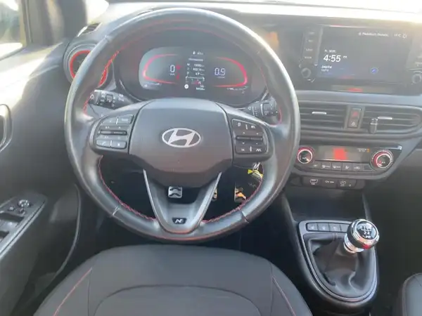 HYUNDAI I10 (9/15)