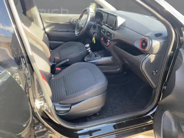 HYUNDAI I10 (10/15)