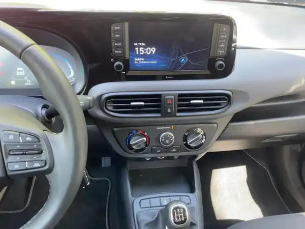 HYUNDAI I10 (10/15)