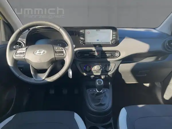 HYUNDAI I10 (8/15)