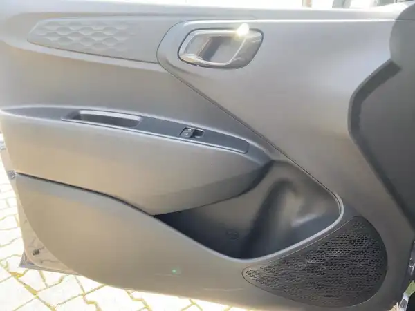 HYUNDAI I10 (14/15)