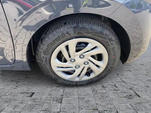 HYUNDAI I10 (7/15)