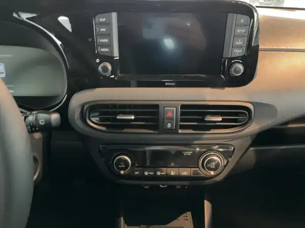 HYUNDAI I10 (10/14)