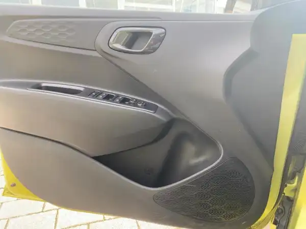 HYUNDAI I10 (14/15)