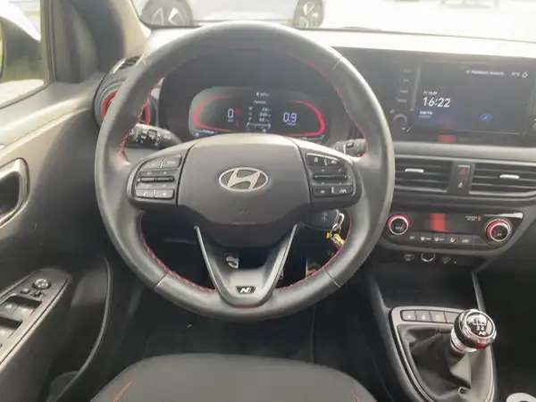 HYUNDAI I10 (9/15)