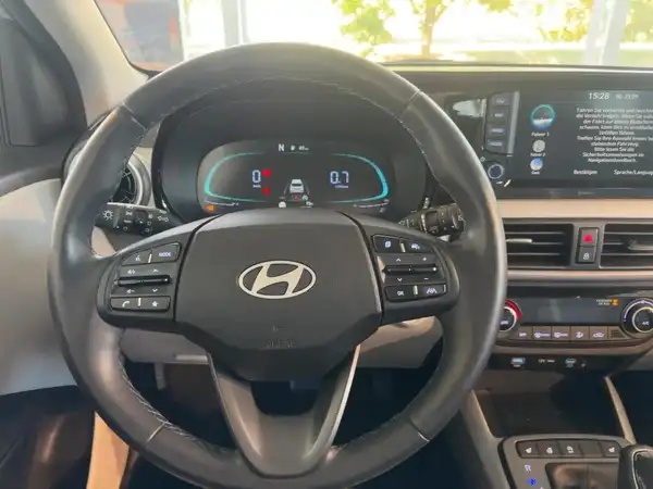 HYUNDAI I10 (9/15)