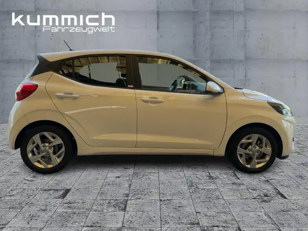 HYUNDAI I10 (3/15)