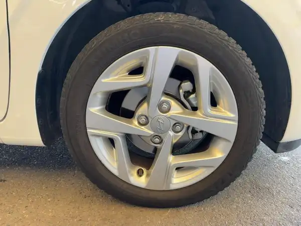 HYUNDAI I10 (7/15)