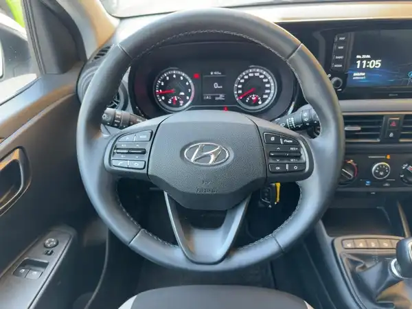 HYUNDAI I10 (9/15)