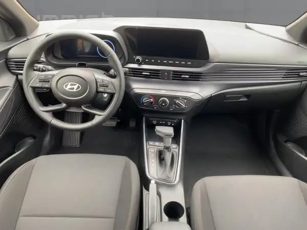 HYUNDAI I20 (8/15)