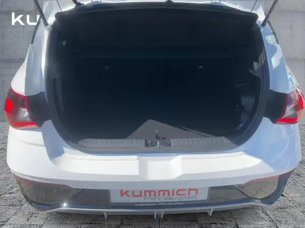 HYUNDAI I20 (13/15)