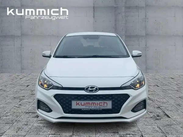HYUNDAI I20 (2/15)