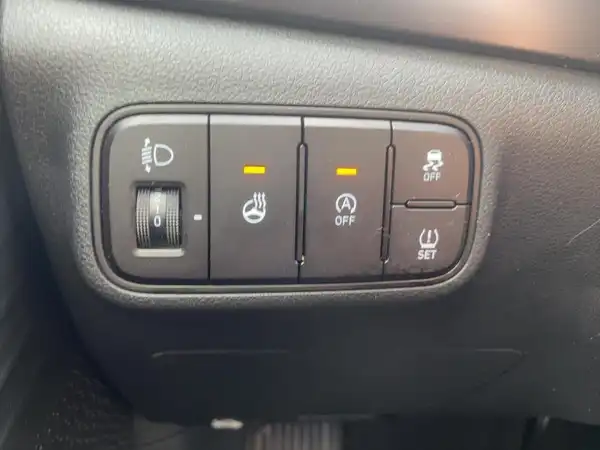 HYUNDAI I20 (14/15)