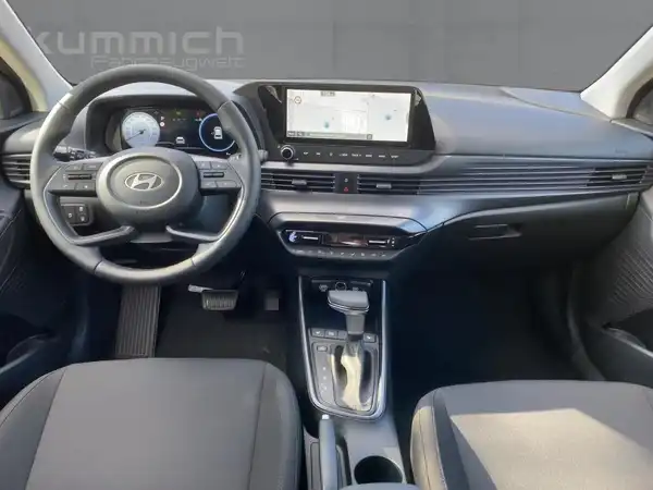 HYUNDAI I20 (8/15)