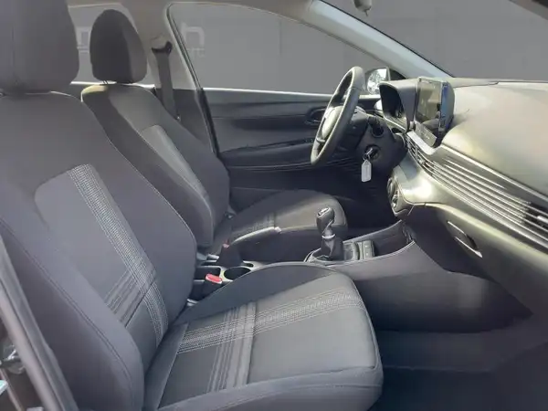 HYUNDAI I20 (10/14)