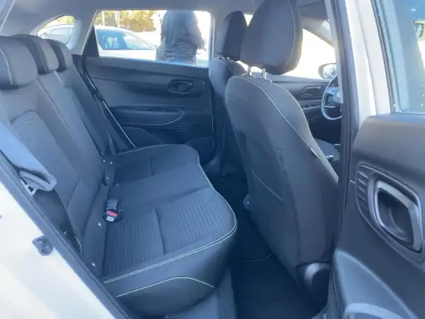 HYUNDAI I20 (12/15)