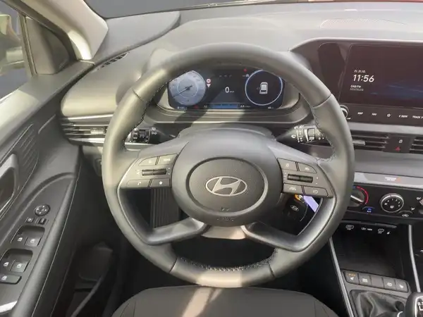HYUNDAI I20 (9/15)