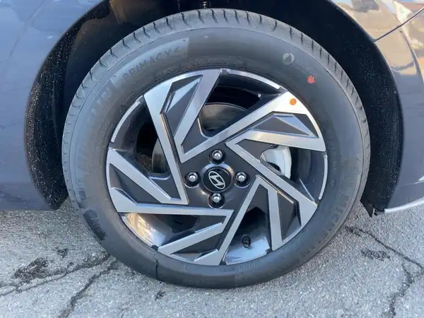 HYUNDAI I20 (7/15)