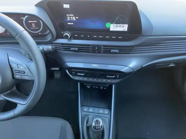 HYUNDAI I20 (10/15)