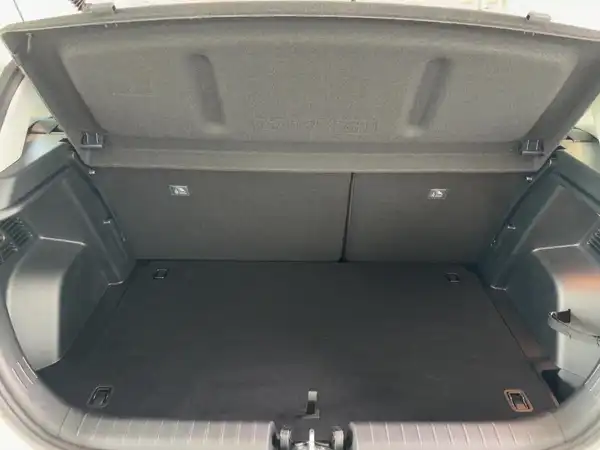 HYUNDAI I20 (13/14)