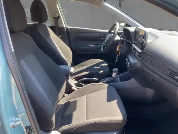 HYUNDAI I20 (11/15)