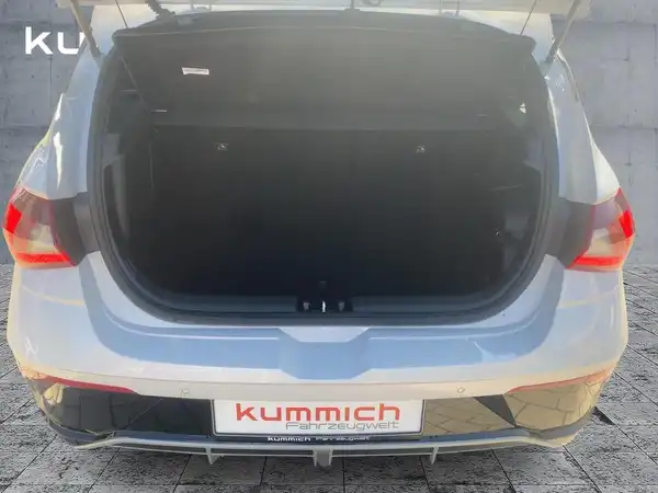 HYUNDAI I20 (13/15)