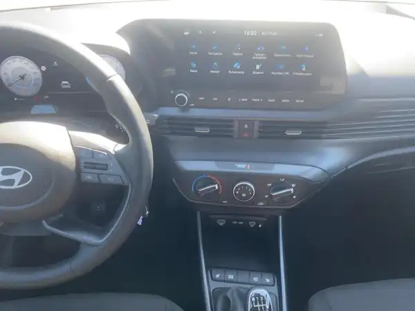 HYUNDAI I20 (10/15)