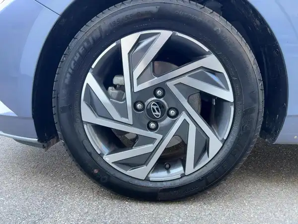 HYUNDAI I20 (7/15)